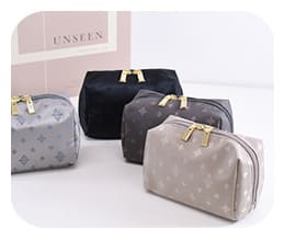 目々澤鞄お財布ポーチ