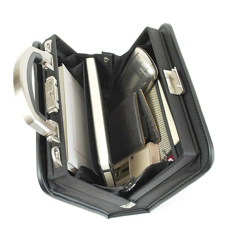 ビジネスバッグ