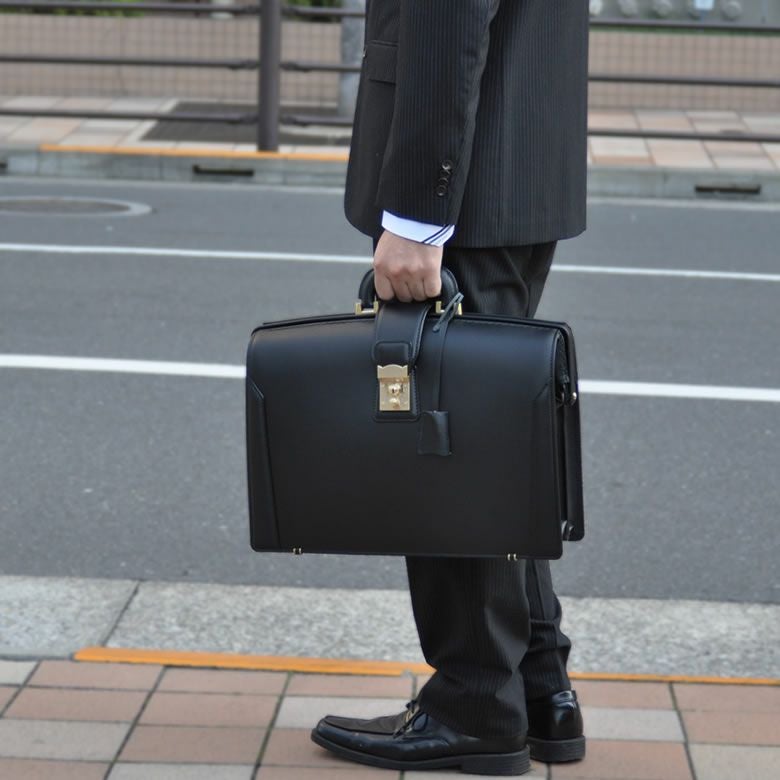 ダレスバッグ 本革 ビジネス 仕事 男性 牛革 黒 日本製 口枠 高級