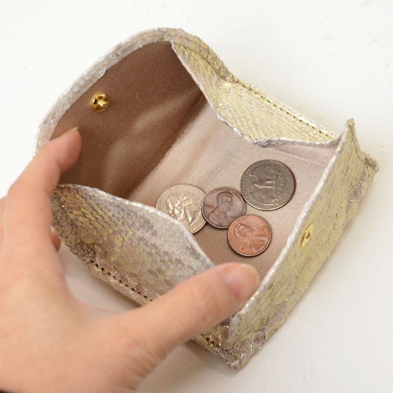 財布 レディース 二つ折り 日本製 パイソン 蛇革 本革 コンパクト カードたくさん入る 使いやすい おしゃれ 上品 大人 arukan アルカン 1529611